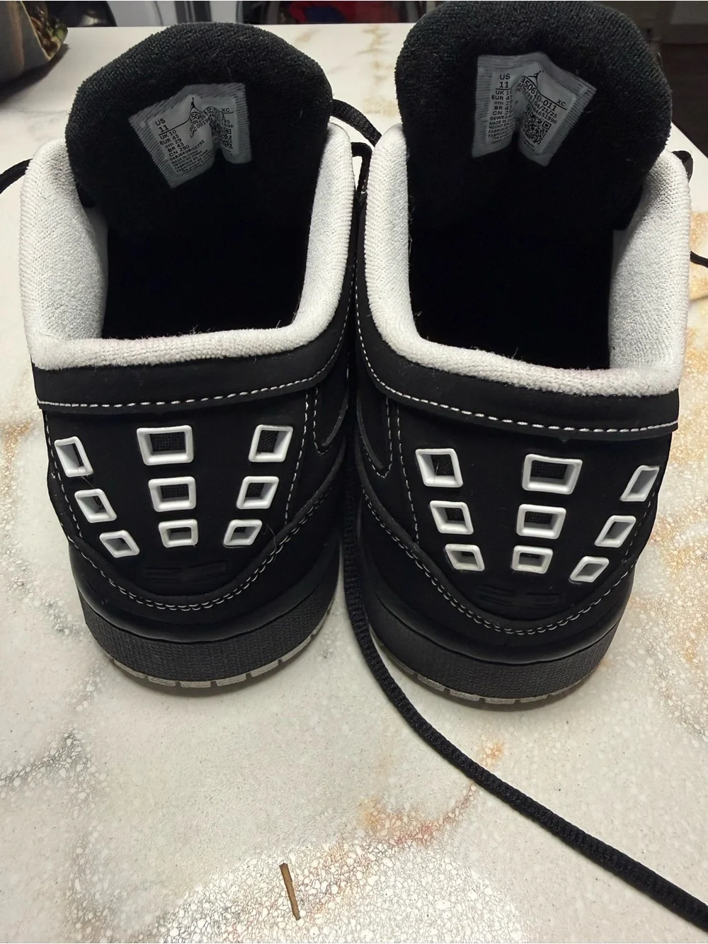 Jordan Men's Black and White Low-Top Basketball Sneakers